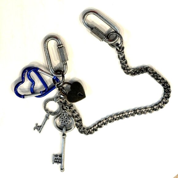 NWOT Free People SOLD OUT Charmed Swag Bag Charm in Pewter - Picture 4 of 6
